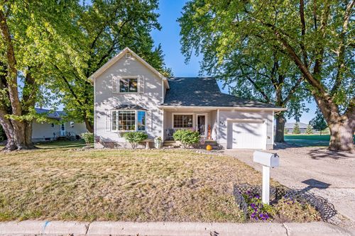 202 Van Amber St W, Welcome, MN, 56181-9703 | Card Image