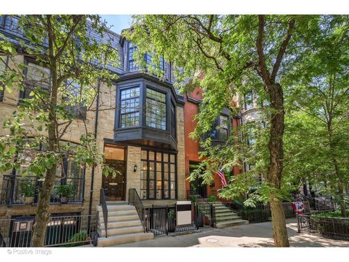 43 E Elm St, CHICAGO, IL, 60611-1015 | Card Image