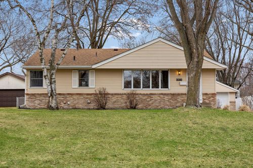 6855 7th St Ne, Fridley, MN, 55432-4428 | Card Image