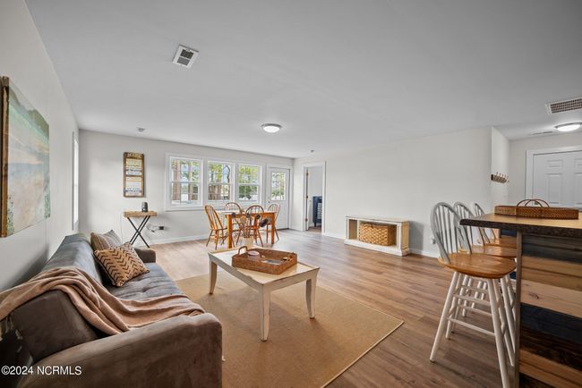Plenty of room for you and guests | Image 9