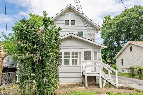 757 Baird St, Akron, OH, 44306-1405 | Card Image