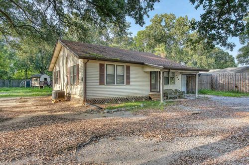 6790 Willis Ln, Beaumont, TX, 77708-2123 | Card Image