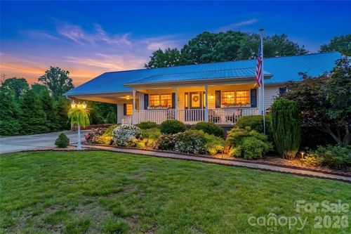 183 Greenlea Cir, Taylorsville, NC, 28681-3486 | Card Image