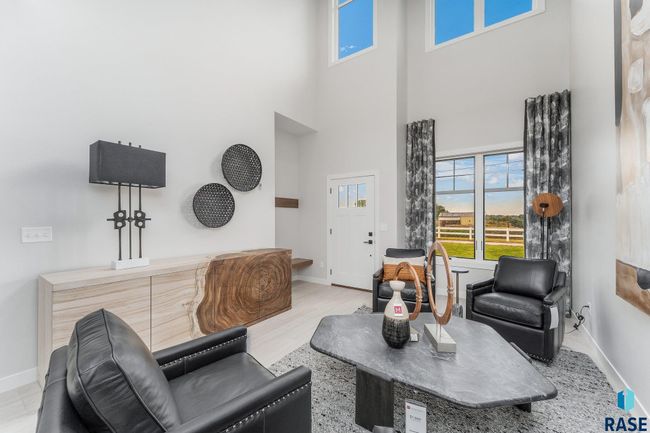 108 N Bryggen Pl, Townhouse with 3 bedrooms, 3 bathrooms and null parking in Sioux Falls SD | Image 4