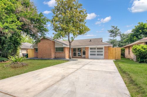 1703 Ansbury Dr, Houston, TX, 77018-7203 | Card Image