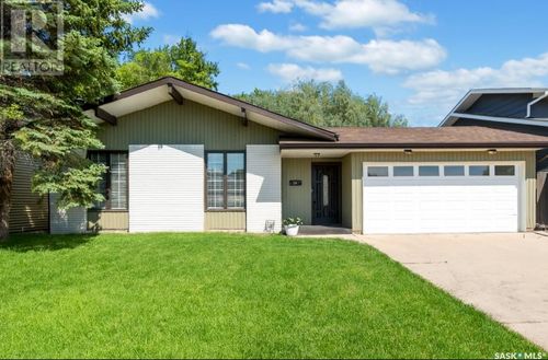 355 Thain Cres, Saskatoon, SK, S7K6N1 | Card Image