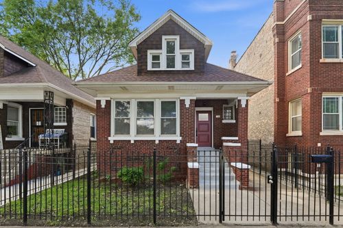 1506 N Lotus Avenue, Chicago, IL, 60651 | Card Image