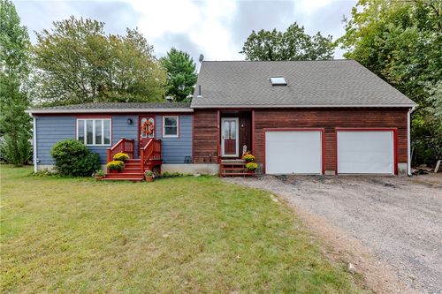 6 Lookout St, Greenville, RI, 02828-2134 | Card Image