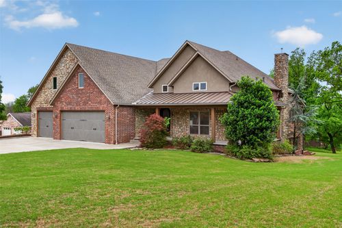 116 Eagleview, Pryor, OK, 74361-9020 | Card Image
