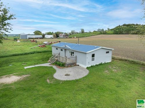 30596 Highway E16, Castana, IA, 51010-8824 | Card Image