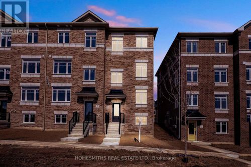 23 Addyman Crescent, Clarington (Newcastle), ON, L1B0X1 | Card Image