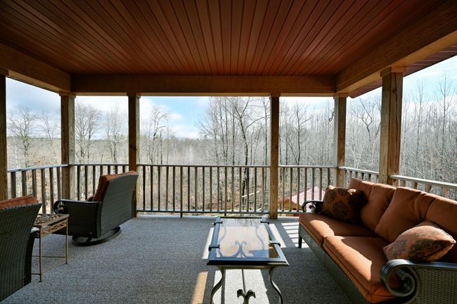 The covered upper deck has a vantage point to see quite far. | Image 33