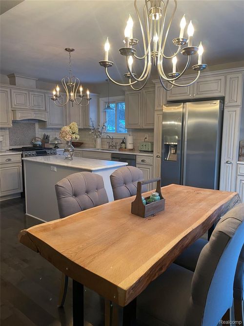 27211 Hickory St, Harrison Township, MI, 48045-2579 | Card Image