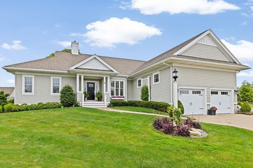 90-90 Chittenden Ln, Cohasset, MA, 02025-3402 | Card Image