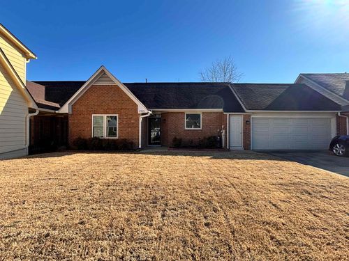 2945 Millers Pond Dr, Memphis, TN, 38119-8644 | Card Image