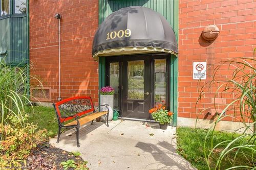 216-1009 Queenston Rd, Cambridge, ON, N3H3K7 | Card Image