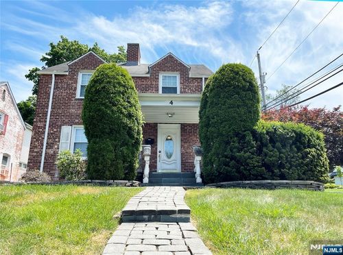 4 Oak St, Cresskill, NJ, 07626-2257 | Card Image