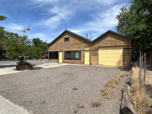 102 E 1st Ave, Glenns Ferry, ID, 83623-2712 | Card Image