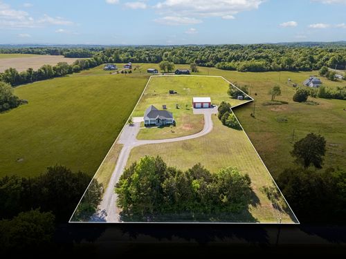 3530 Arthur Sampson Rd, Lewisburg, TN, 37091-7408 | Card Image