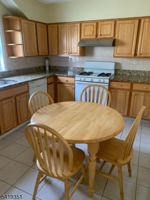 apt-2nd-129 Sayre St, Elizabeth, NJ, 07208-3730 | Card Image