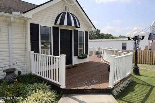 115 Main St, Jacksboro, TN, 37757-2964 | Card Image