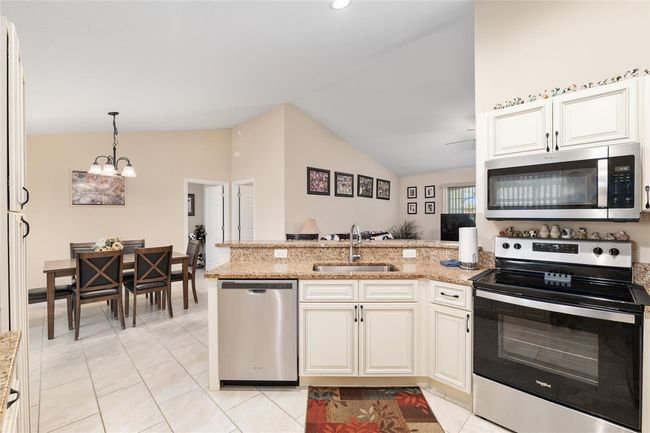 13581 Sw 48 Th Ct, House other with 3 bedrooms, 2 bathrooms and null parking in OCALA FL | Image 17