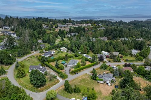 10978 Cedar Lane, North Saanich, BC, V8L5R1 | Card Image
