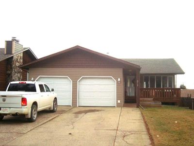 512 School Rd, House other with 6 bedrooms, 2 bathrooms and 6 parking in Trochu AB | Image 3