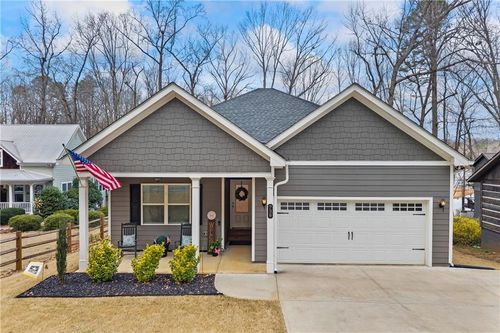 738 Normandy Trl, Lavonia, GA, 30553-2689 | Card Image