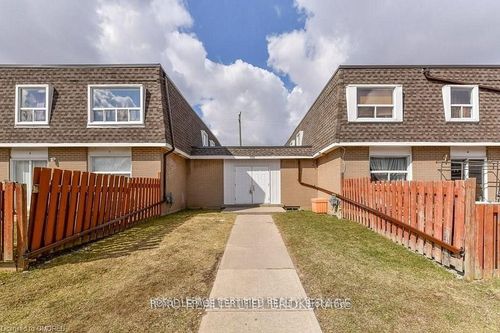 766 Walter St, Cambridge, ON, N3H4P3 | Card Image