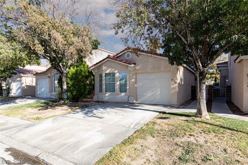 5748 Chisolm Trl, Las Vegas, NV, 89118-2055 | Card Image