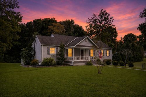 113 Boyd Ave, Mc Minnville, TN, 37110-3062 | Card Image