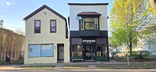 893 Randolph Ave, Saint Paul, MN, 55102-3345 | Card Image