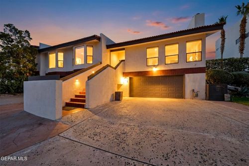 200 Canyon Terrace Dr, El Paso, TX, 79902-2225 | Card Image