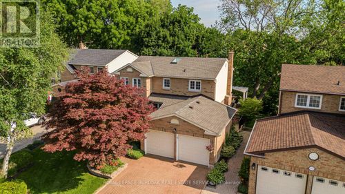 2117 Fallingbrook Crt, Burlington, ON, L7M2Y6 | Card Image