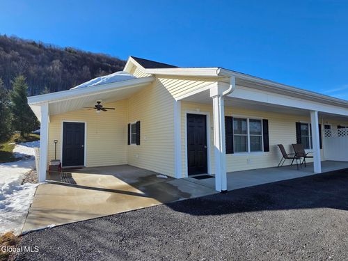 122 Rabbit Run, Cobleskill, NY, 12043-5643 | Card Image
