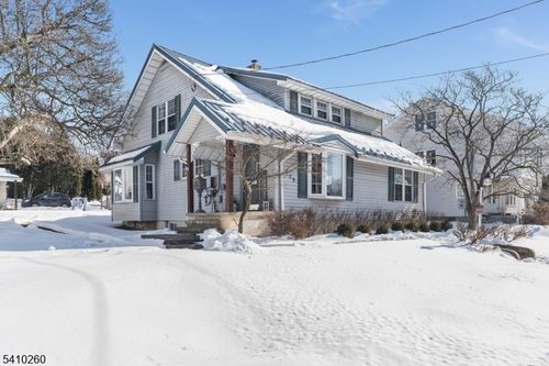 429 Russell Ave, Phillipsburg, NJ, 08865-3943 | Card Image