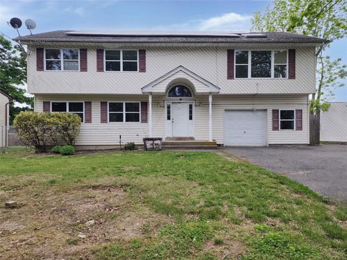36 S 23rd St, Wyandanch, NY, 11798-2925 | Card Image