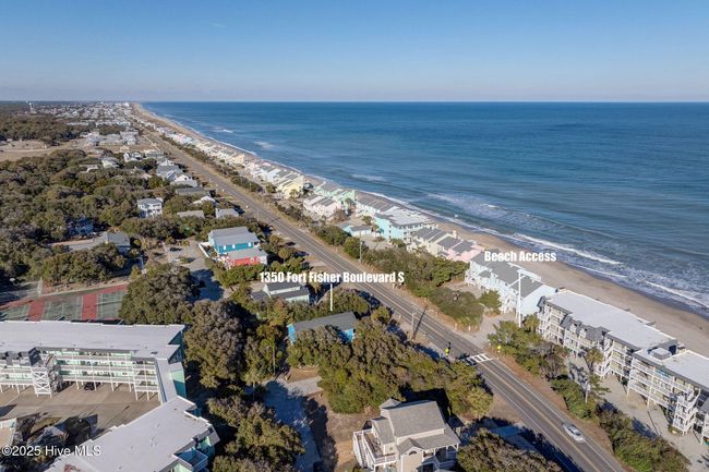 934 Fort Fisher Blvd S, House other with 5 bedrooms, 5 bathrooms and 2 parking in Kure Beach NC | Image 9
