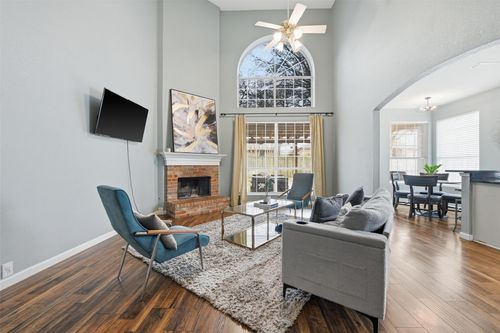 7232 Cross Keys Dr, North Richland Hills, TX, 76182-6056 | Card Image