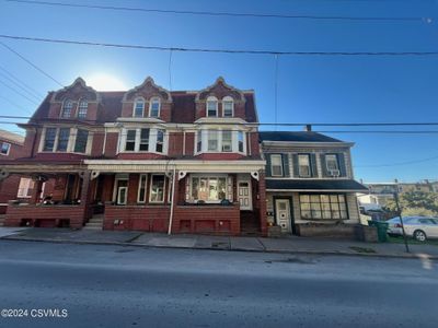 38 E Sunbury Street, House other with 5 bedrooms, 1 bathrooms and null parking in Shamokin PA | Image 2