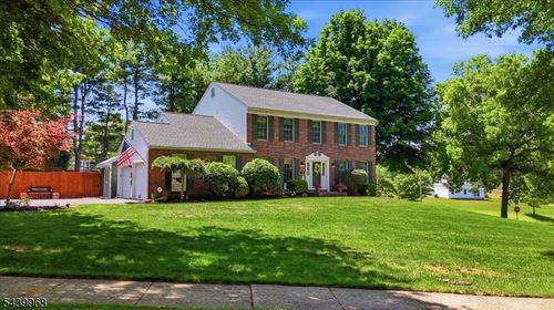30 Glen Eagles Rd, Washington, NJ, 07882-1563 | Card Image