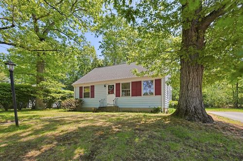 5 Robin Hood Dr, Seekonk, MA, 02771-2316 | Card Image