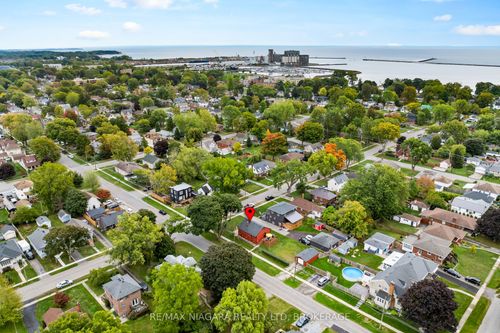 94 Clare Ave, Port Colborne, ON, L3K5H4 | Card Image