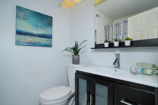 10 Adelphi Ct, Townhouse with 2 bedrooms, 3 bathrooms and null parking in Sacramento CA | Image 20
