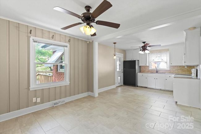 Kitchen/Room that can be converted to a bedroom | Image 13