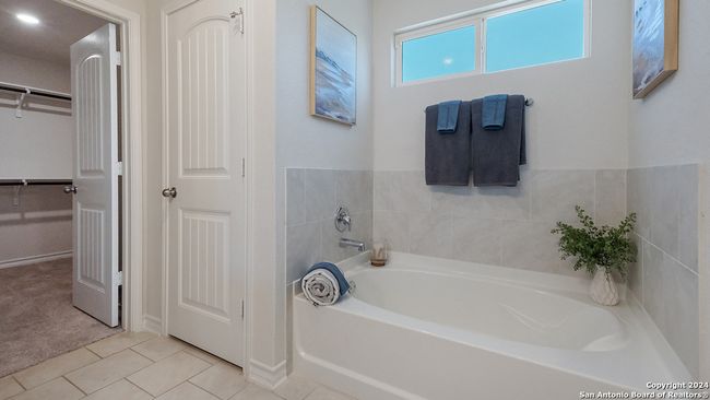 210 Squacco Heron, House other with 5 bedrooms, 3 bathrooms and null parking in San Antonio TX | Image 10