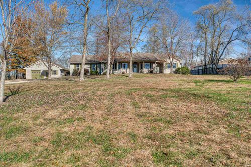 1722 W New Hope Rd, Boonville, IN, 47601-9371 | Card Image