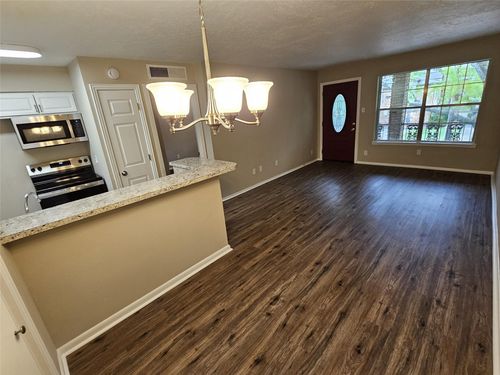 128-3224 Timmons Ln, Houston, TX, 77027-5945 | Card Image