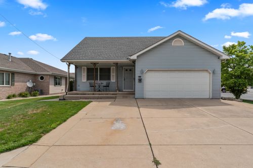 9117 Kennedy Ave, Highland, IN, 46322-2747 | Card Image